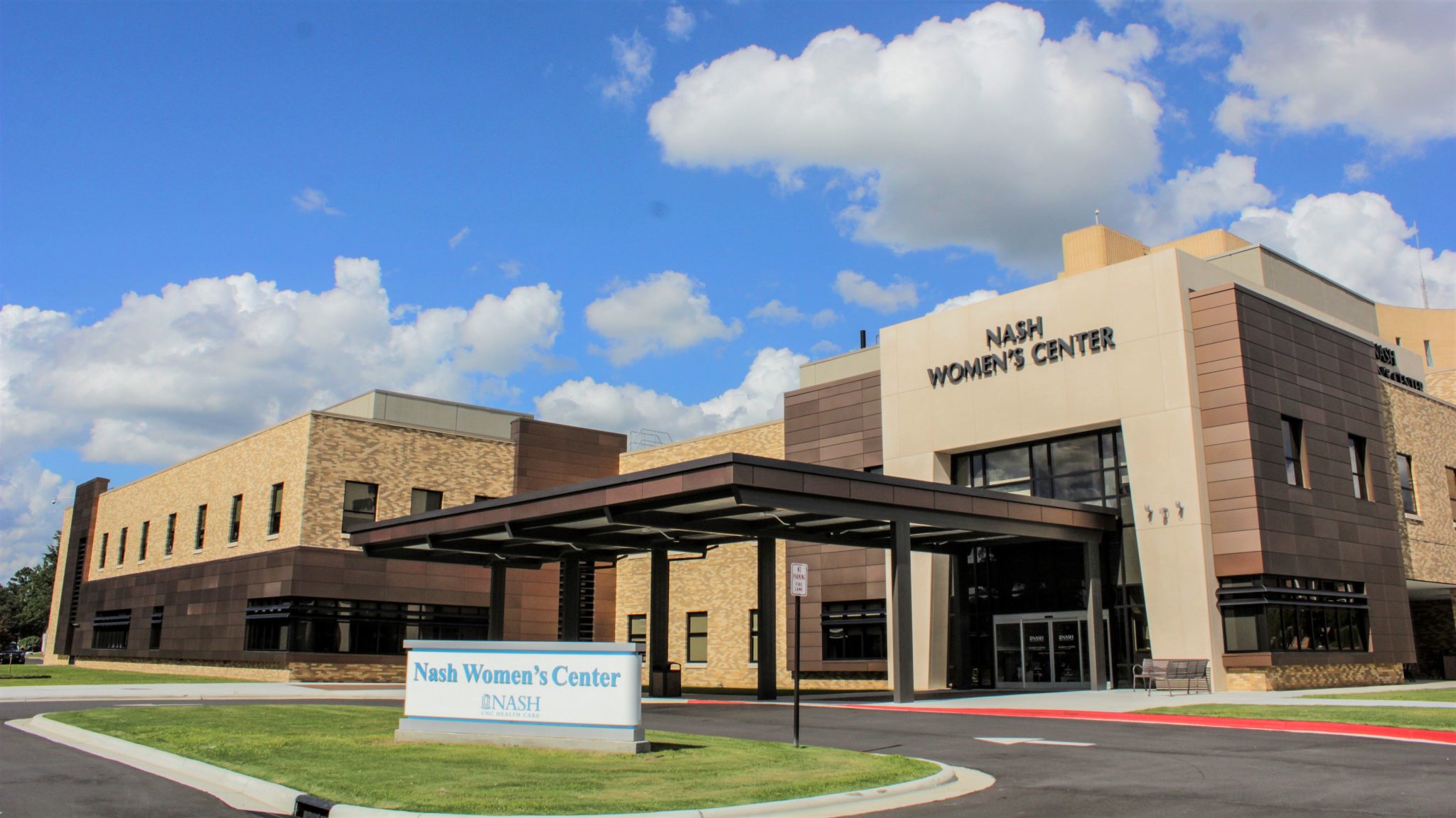 NASH GENERAL HOSPITAL Women’s Center Brinn Glass